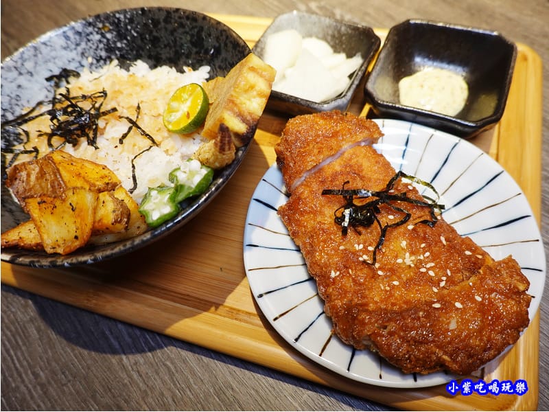 南蠻千層豬排丼-大河屋中壢大潤發 (5).jpg 南蠻千層豬排丼-大河屋中壢大潤發 (5).jpg