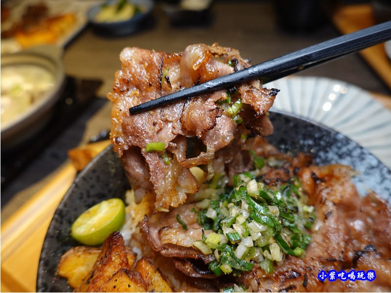 鹽蔥燒肉丼-大河屋中壢大潤發 (5).jpg 鹽蔥燒肉丼-大河屋中壢大潤發 (5).jpg