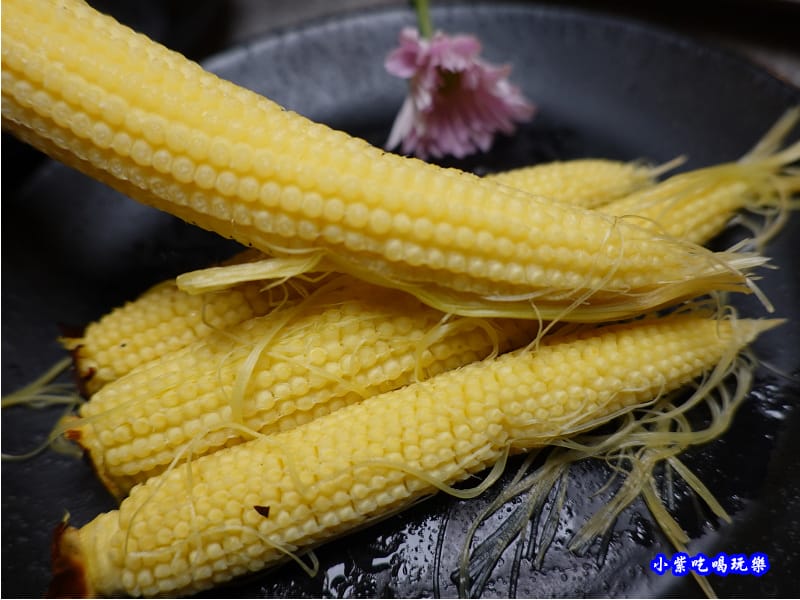 小農玉米筍-火之舞和牛燒烤吃到飽桃園店.jpg