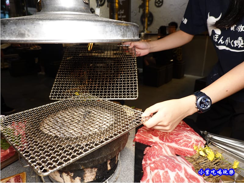 換烤網-火之舞和牛燒烤吃到飽桃園店.jpg
