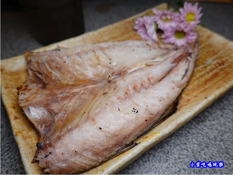 竹夾魚一夜干-火之舞和牛燒烤吃到飽-桃園店 (3).jpg