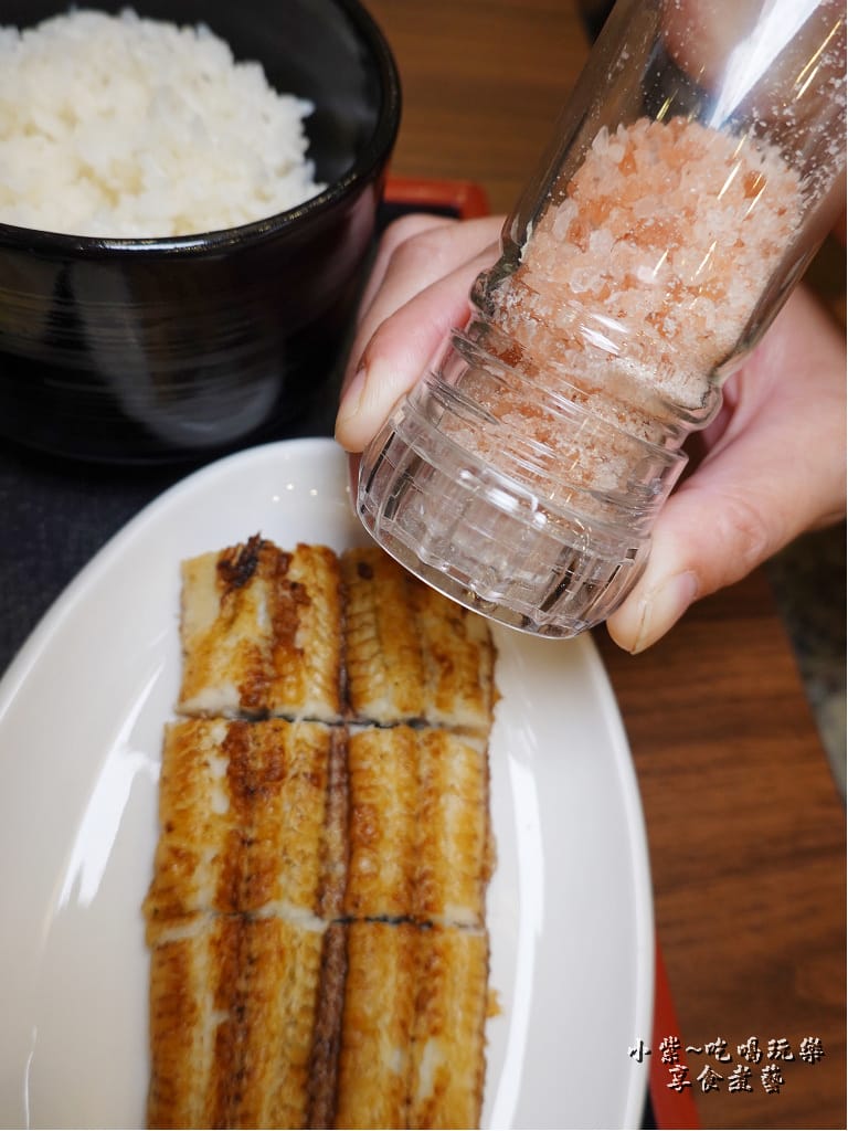 燒白鰻灑玫瑰鹽-三河中川屋台北店 (2)1.jpg 燒白鰻灑玫瑰鹽-三河中川屋台北店 (2)1.jpg