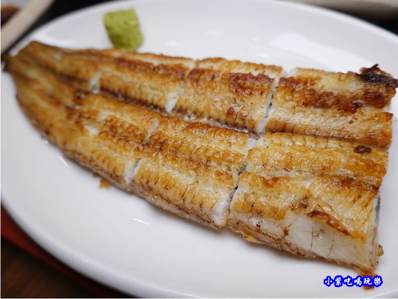 燒白鰻灑玫瑰鹽-三河中川屋台北店 (4).jpg 燒白鰻灑玫瑰鹽-三河中川屋台北店 (4).jpg