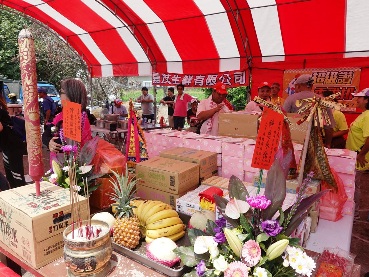 台中旅遊/大甲媽祖遶境進香回鑾/來呼女神(媽祖婆)請客【大甲 台中旅遊/大甲媽祖遶境進香回鑾/來呼女神(媽祖婆)請客【大甲