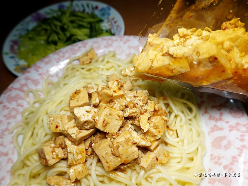 中華麻婆豆腐拌麵-光光盒餐-醬醬醬調理醬包 (3).jpg
