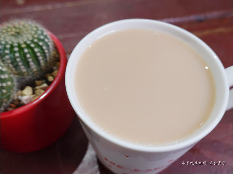 豆乳紅茶-早點初發中和店 (2).jpg 豆乳紅茶-早點初發中和店 (2).jpg