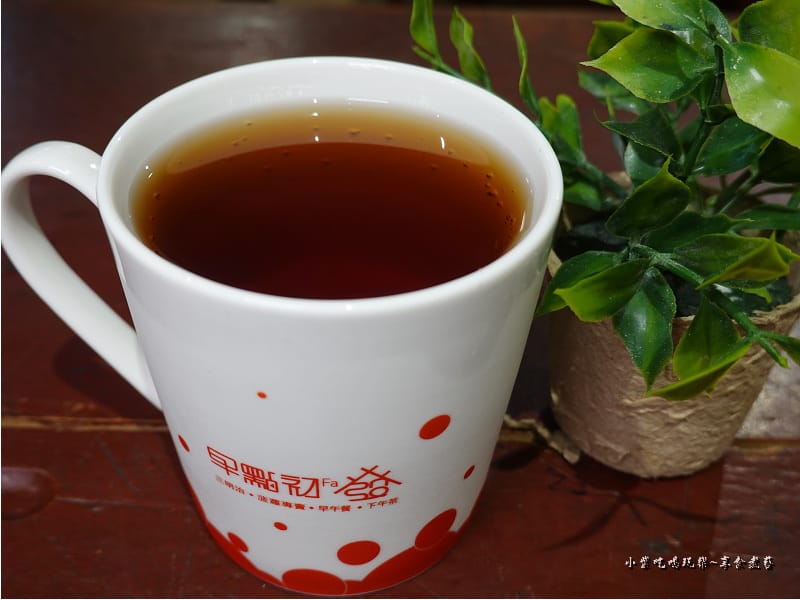 古早味紅茶-早點初發中和店.jpg 古早味紅茶-早點初發中和店.jpg