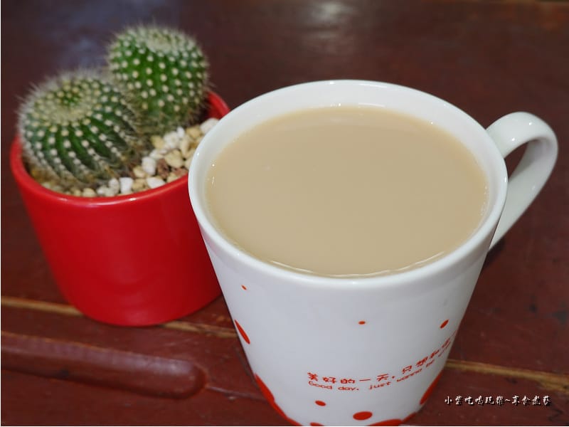 豆乳紅茶-早點初發中和店 (1).jpg 豆乳紅茶-早點初發中和店 (1).jpg