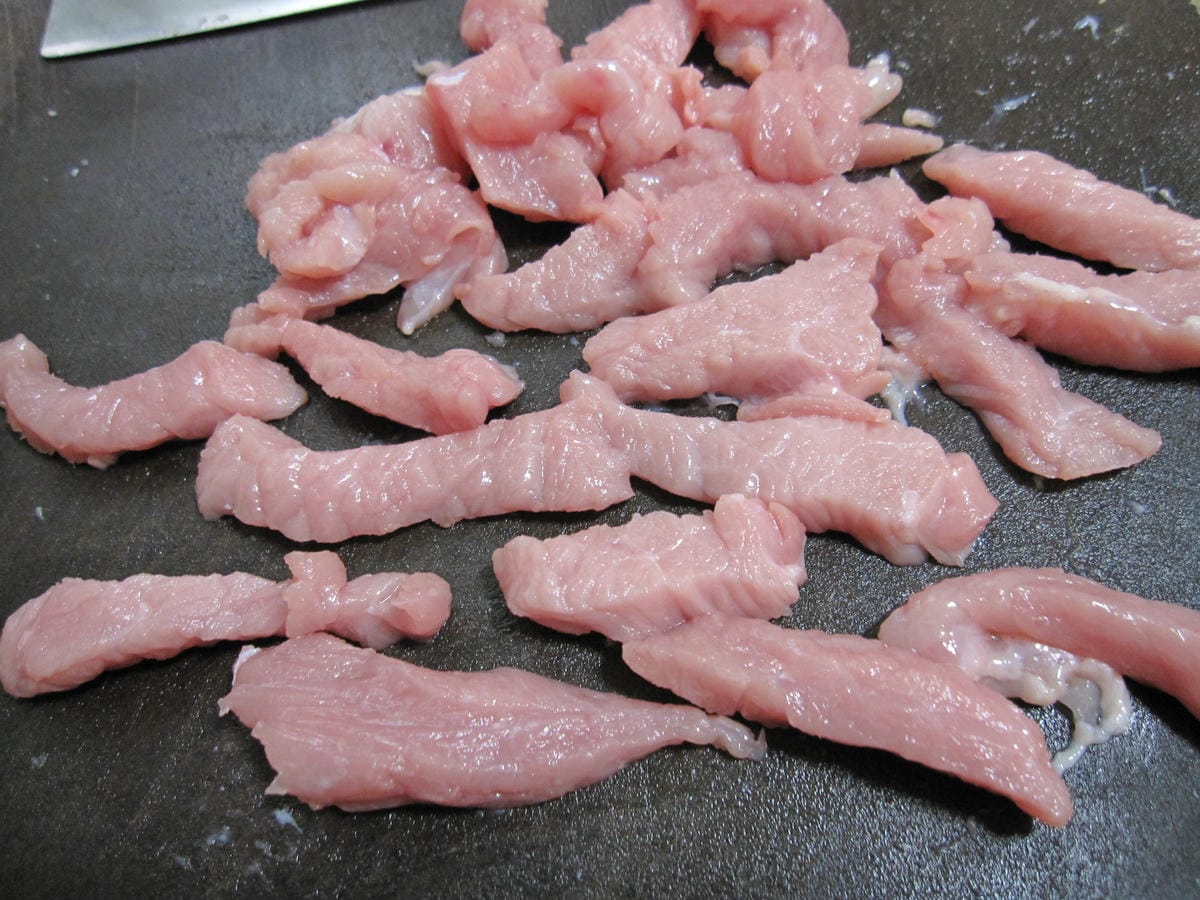 逆紋切老鼠肉肉絲.JPG