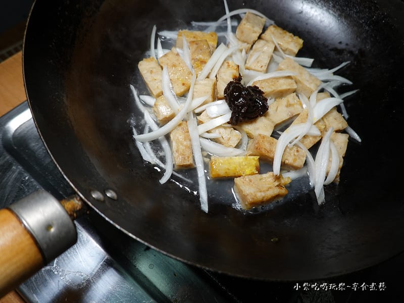 塔香金沙蘿蔔糕-好運來家傳蘿蔔糕 (2).jpg