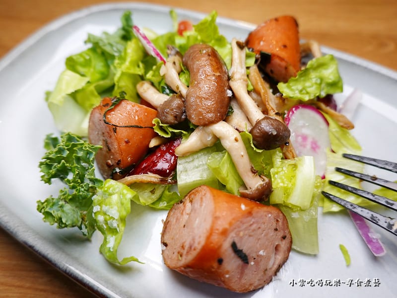德腸野菇蔬食暖沙拉-西門町樂野食 (2).jpg