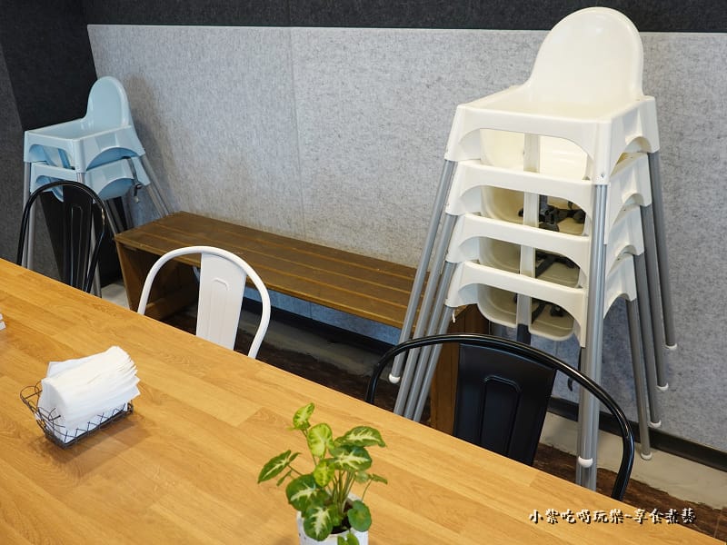 兒童餐椅-西門町樂野食.jpg