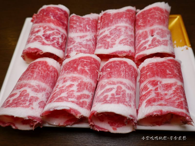 台灣沙朗牛肉-桃園鐵木真鴛鴦麻辣火鍋 (3).jpg