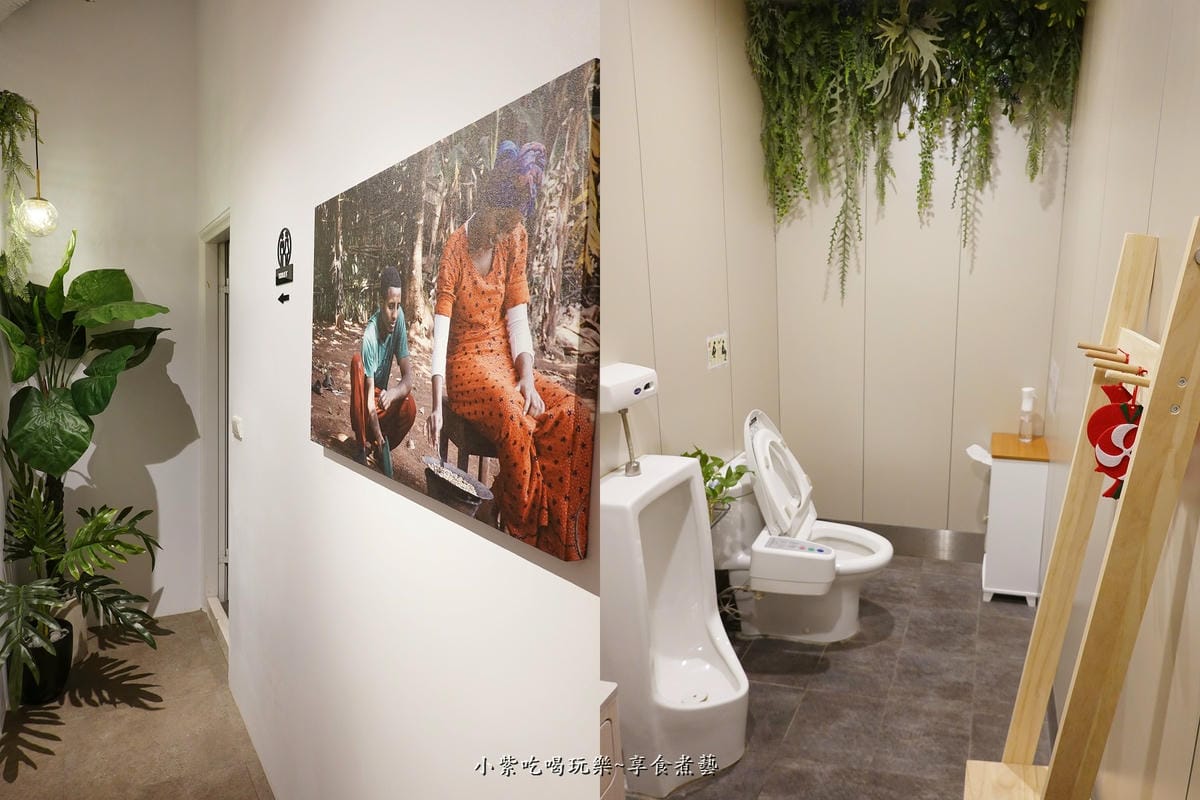 廁所-成真咖啡桃園中正店 (1).jpg 廁所-成真咖啡桃園中正店 (1).jpg