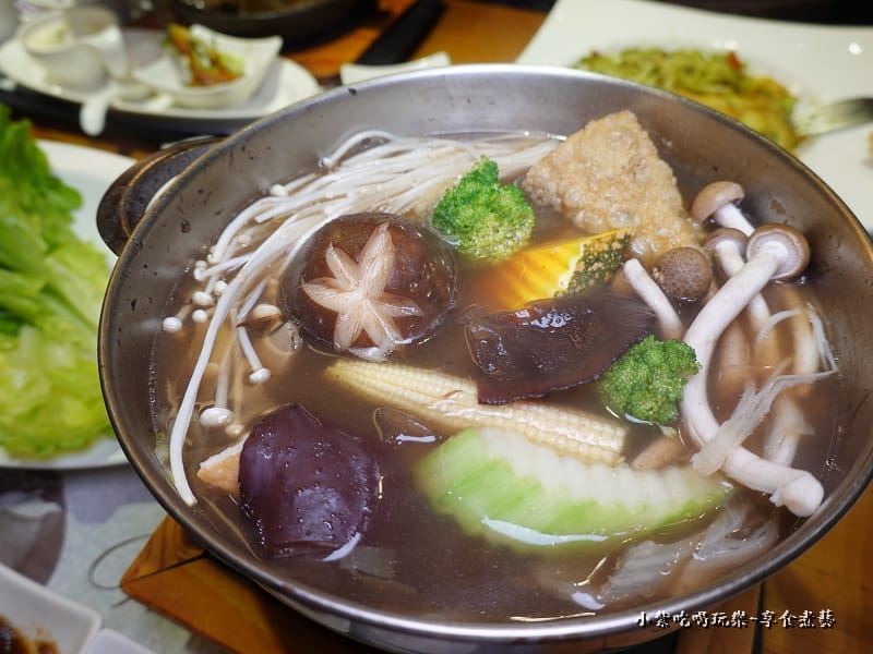 黑蒜雞湯鍋-沙鹿聚亭軒 (2).jpg 黑蒜雞湯鍋-沙鹿聚亭軒 (2).jpg