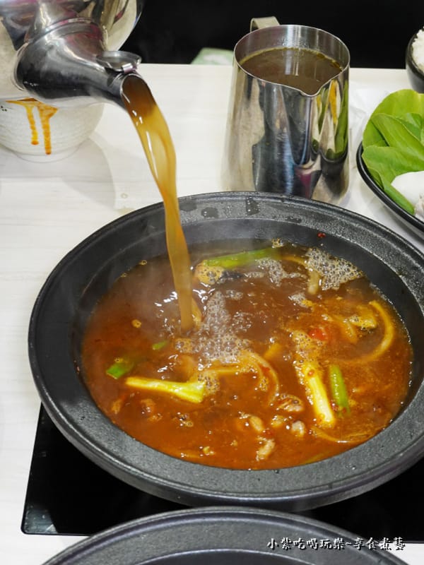 爆炒-麻辣炙燒牛肉鍋-狂一鍋中壢中山東店 (1).jpg 爆炒-麻辣炙燒牛肉鍋-狂一鍋中壢中山東店 (1).jpg