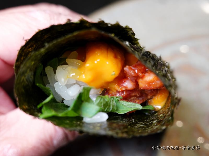 生牛肉海膽手捲-山上走走日式無菜單燒肉 (2).jpg