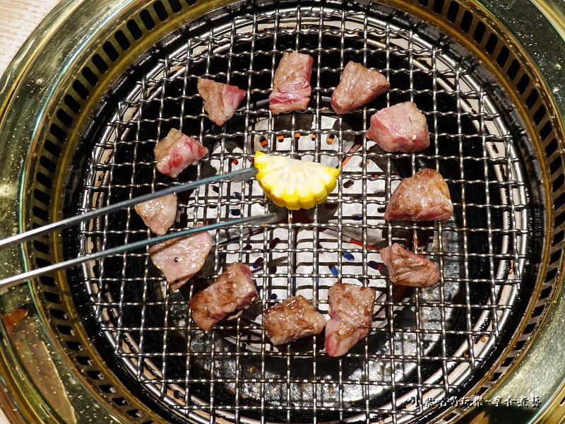 PR牛小排角切-紅巢燒肉工房 1.jpg PR牛小排角切-紅巢燒肉工房 1.jpg