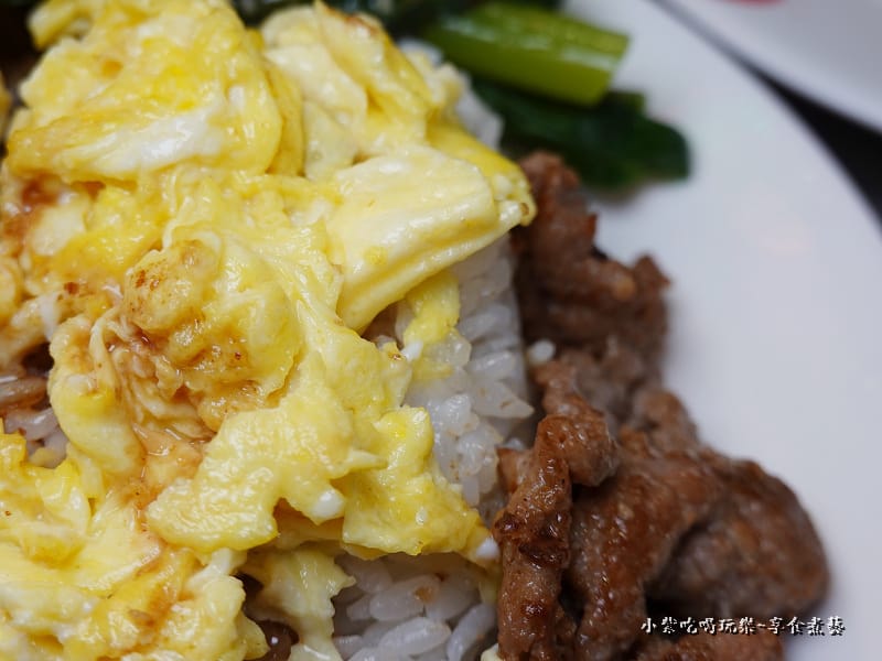 滑蛋沙嗲牛肉飯-永芯茶檔茶餐廳 (2).jpg 滑蛋沙嗲牛肉飯-永芯茶檔茶餐廳 (2).jpg
