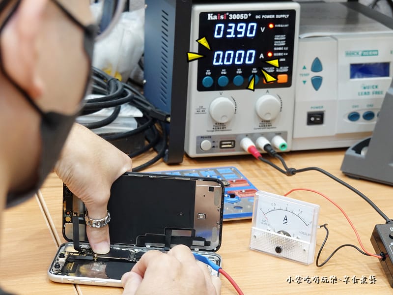 11白-電池安裝前先檢查是手機否有漏電-pro fix中壢新生店.jpg 11白-電池安裝前先檢查是手機否有漏電-pro fix中壢新生店.jpg