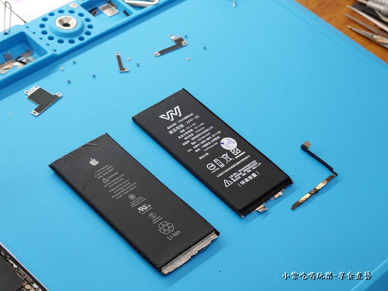8白-將原廠晶片裝到認證電池內-pro fix中壢新生店.jpg 8白-將原廠晶片裝到認證電池內-pro fix中壢新生店.jpg