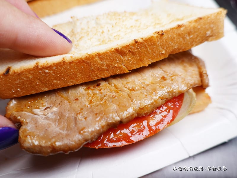 吐司夾肉排-龜龜燒烤.jpg