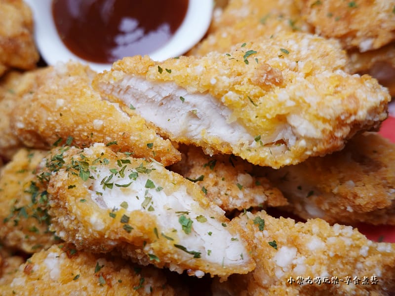 酥炸大拼盤-喵匠義式麵坊靜宜店 (4).jpg 酥炸大拼盤-喵匠義式麵坊靜宜店 (4).jpg