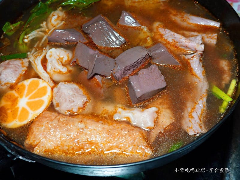 麻辣鴨血火鍋-逸小鍋麻辣鴨血料理包 (3).jpg