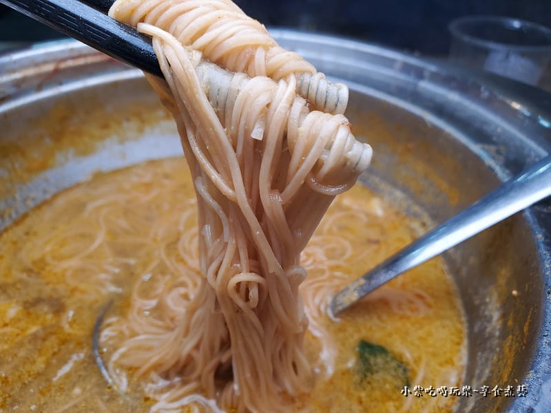 雞絲麵-2023逸小鍋.jpg 雞絲麵-2023逸小鍋.jpg