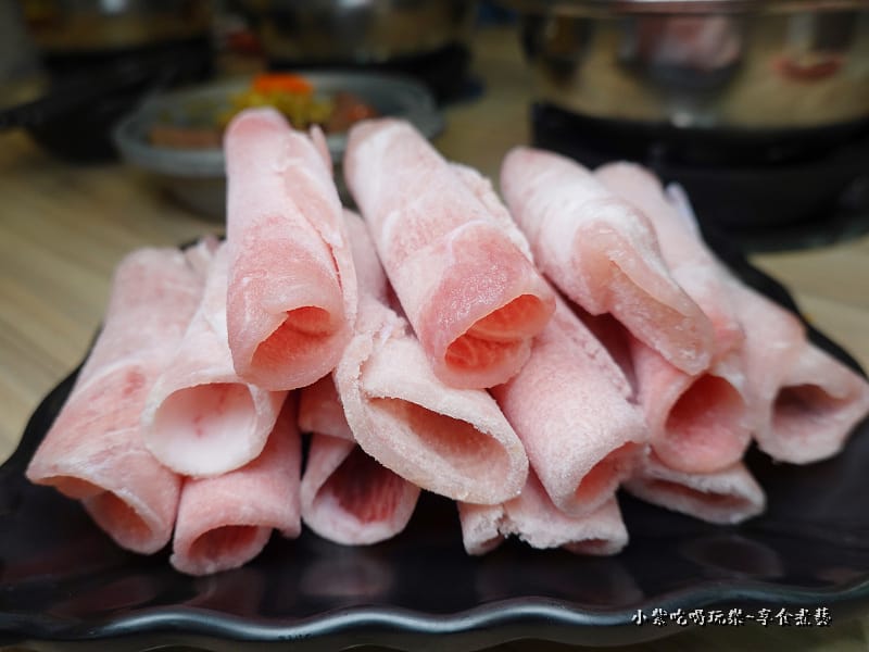 豬肉片買一送一-逸小鍋中壢健行店.jpg 豬肉片買一送一-逸小鍋中壢健行店.jpg