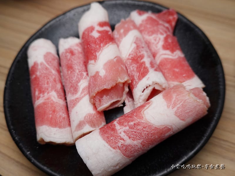 鴛鴦鍋牛肉片-2023逸小鍋 (3).jpg 鴛鴦鍋牛肉片-2023逸小鍋 (3).jpg