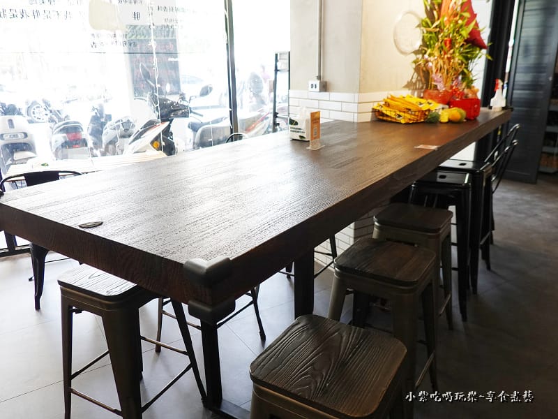 用餐環境-厭世夯肉博館店 (4).jpg 用餐環境-厭世夯肉博館店 (4).jpg