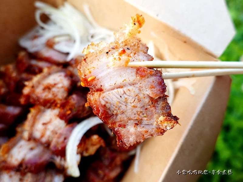 品臻黃金脆皮燒肉灑辣椒粉-永春店 %5C (2).jpg 品臻黃金脆皮燒肉灑辣椒粉-永春店 %5C (2).jpg