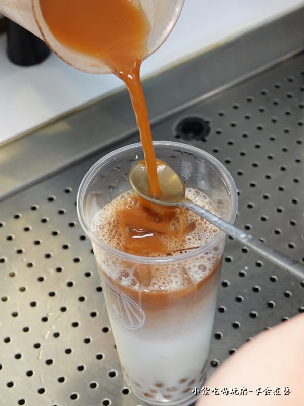 放空珍珠紅茶拿鐵-放空新生店 (2).jpg 放空珍珠紅茶拿鐵-放空新生店 (2).jpg