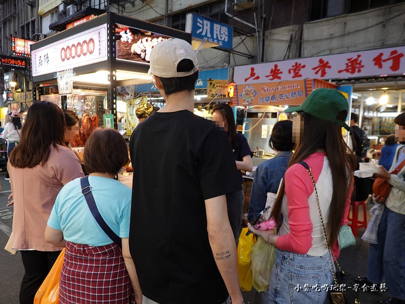 品臻黃金脆皮燒肉饒河一店 (4).jpg 品臻黃金脆皮燒肉饒河一店 (4).jpg
