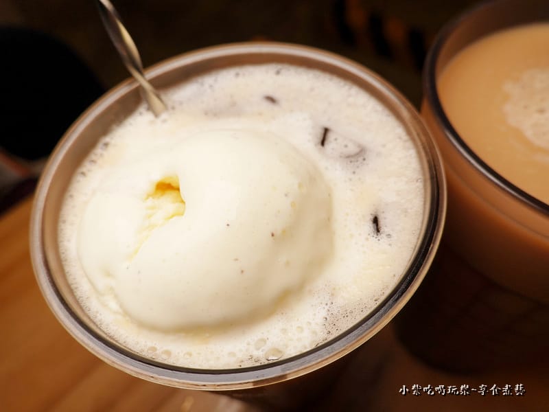 冰淇淋雪藏紅茶-中壢豪秋吐司 (2).jpg 冰淇淋雪藏紅茶-中壢豪秋吐司 (2).jpg