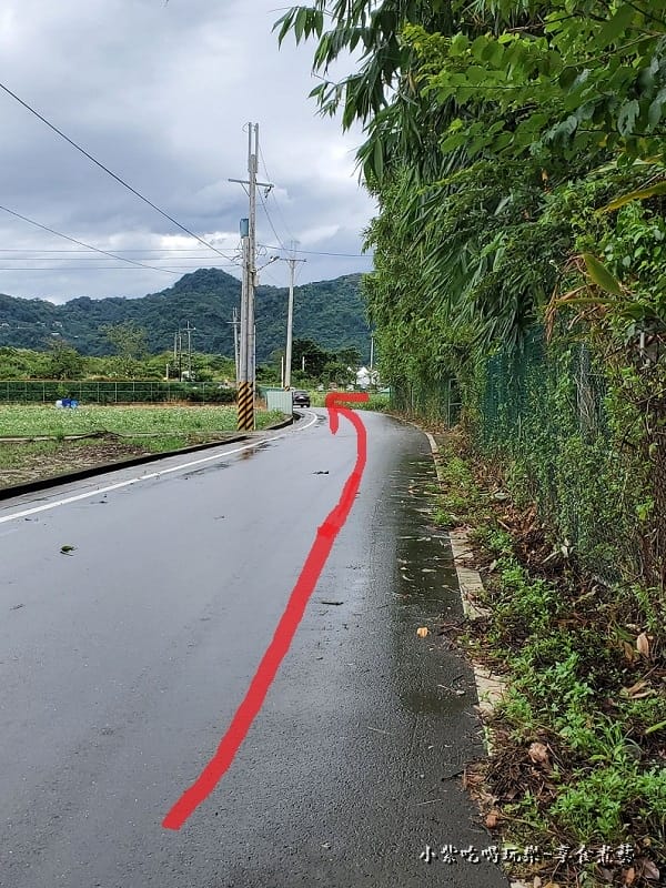 大鶯路762巷往七張福德宮停車場 (2)0.jpg