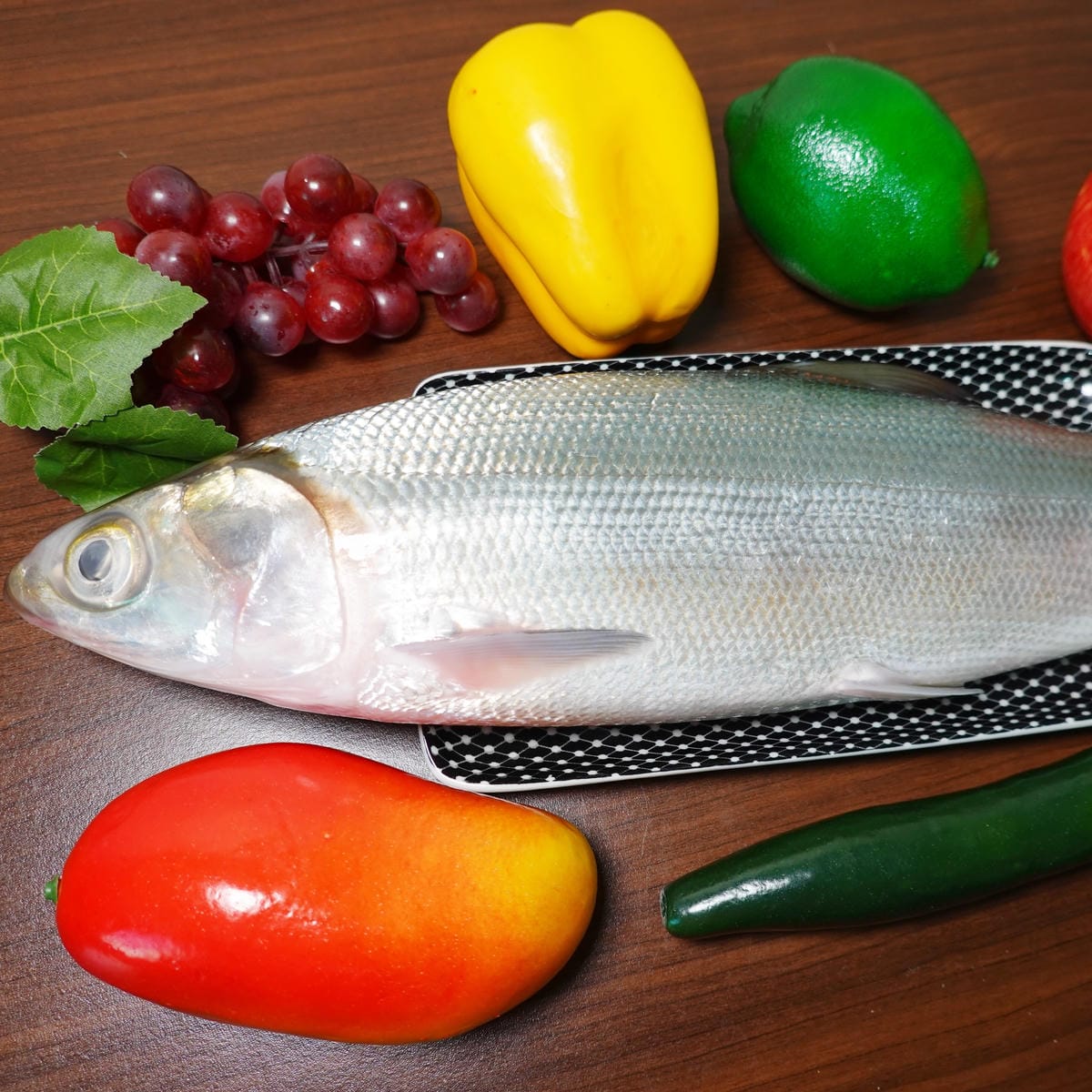虱目魚又稱牛奶魚-日芳珍饌淬魚精.JPG