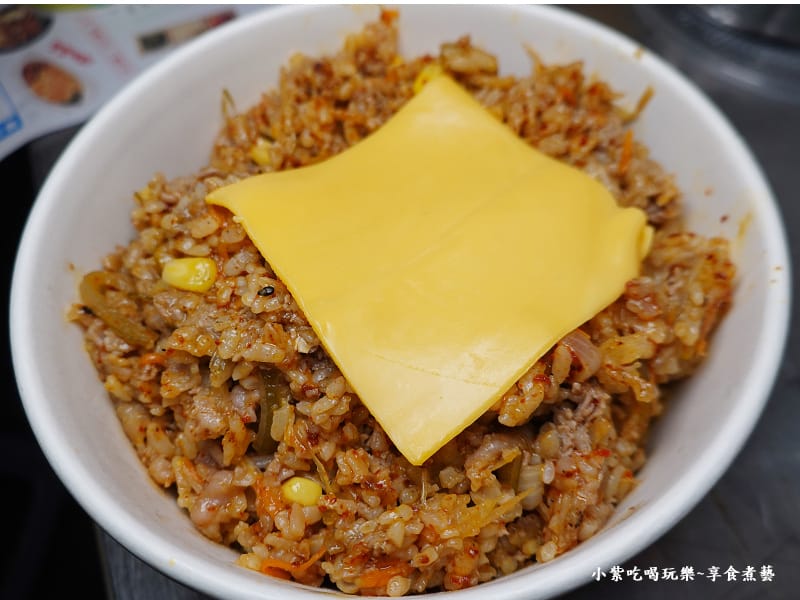 辣味石鍋牛豬雙拼拌飯-首爾號行動餐車 (4).jpg