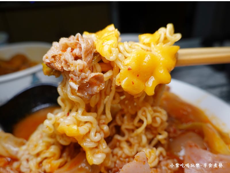 牛肉部隊鍋-首爾號行動餐車 (7).jpg