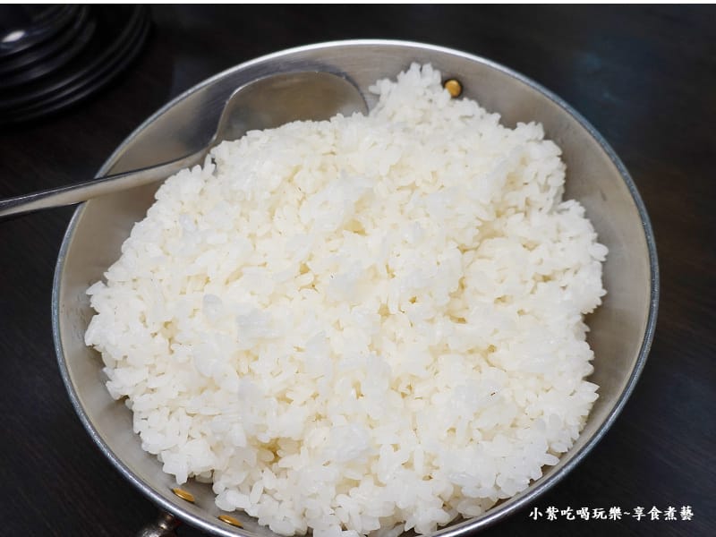 4份白飯-五結百匯窯烤雞餐廳0.jpg 4份白飯-五結百匯窯烤雞餐廳0.jpg