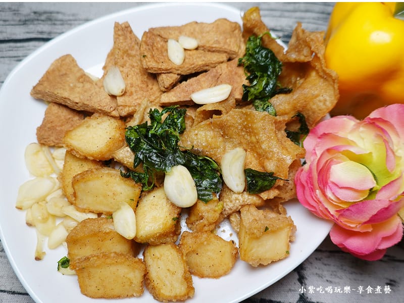 加蒜片炸物好香-大三元鹹酥雞.jpg 加蒜片炸物好香-大三元鹹酥雞.jpg