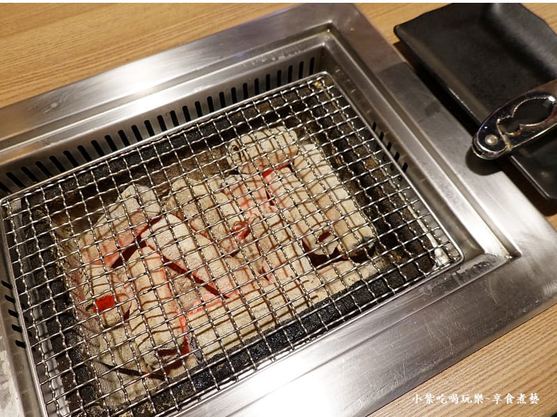 下吸式炭火烤爐-昭和園蘆洲店.jpg