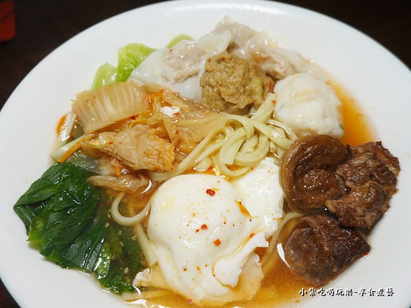 什錦丸子泡菜湯麵-利津魚丸 (1).jpg 什錦丸子泡菜湯麵-利津魚丸 (1).jpg