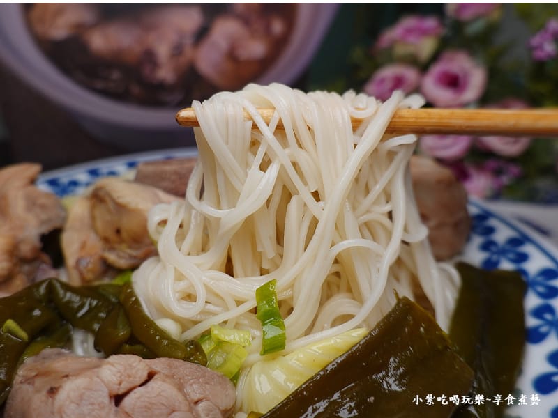 雙月阿甘剝皮辣椒雞湯麵線 (4).jpg