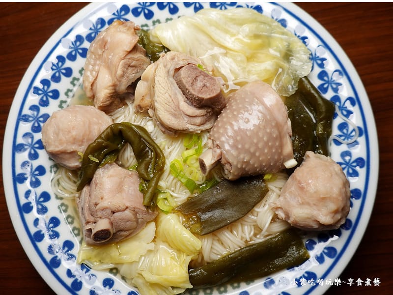 雙月阿甘剝皮辣椒雞湯麵線 (3).jpg
