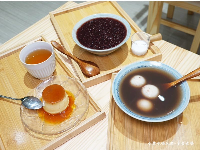 甜點合照-八德果匠.jpg
