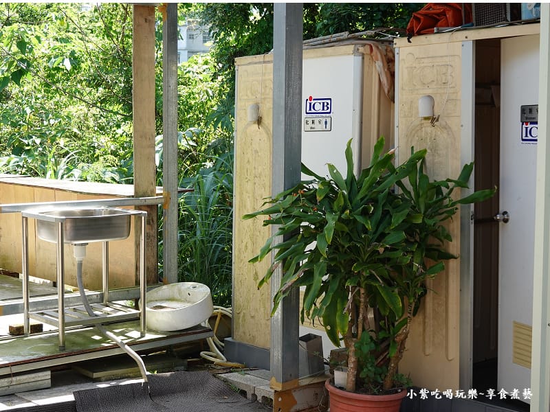 基國派老教堂廁所 (2).jpg