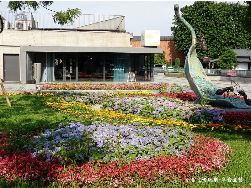 戶外花園-玩逗樹咖啡中原店 (1).jpg 戶外花園-玩逗樹咖啡中原店 (1).jpg