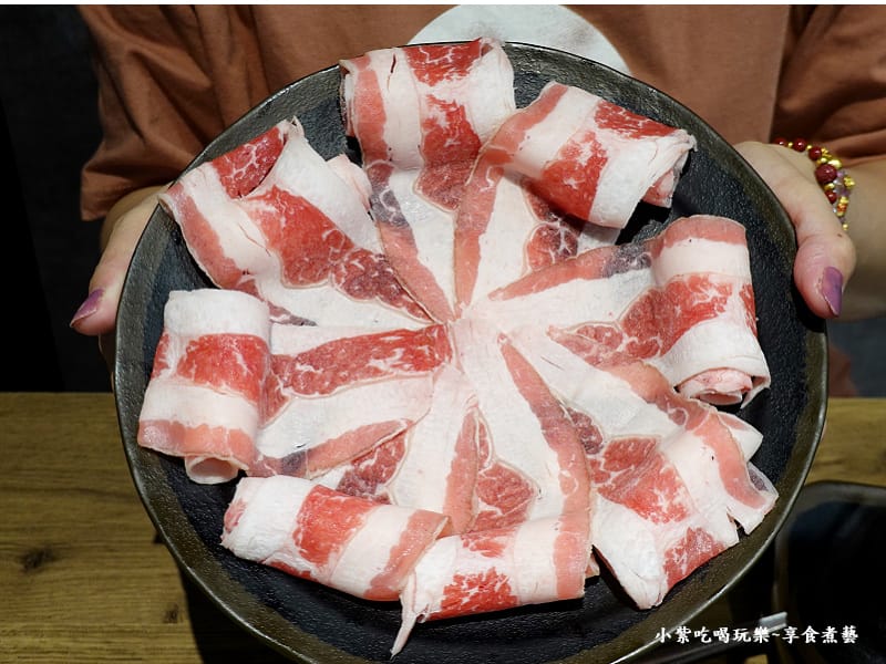 打卡送牛五花-饗食鍋桃園成功店 (1).jpg 打卡送牛五花-饗食鍋桃園成功店 (1).jpg
